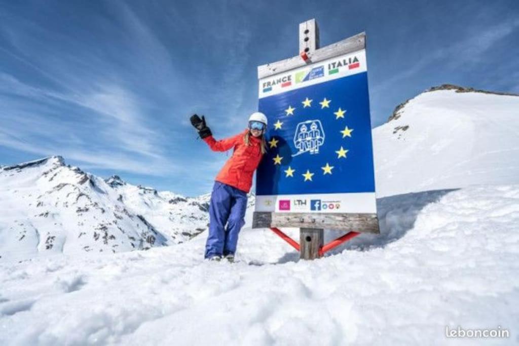 2 Pieces 4-6 Personnes Renove Avec Parking Couvert, 100M Des Pistes Монвалезан Экстерьер фото